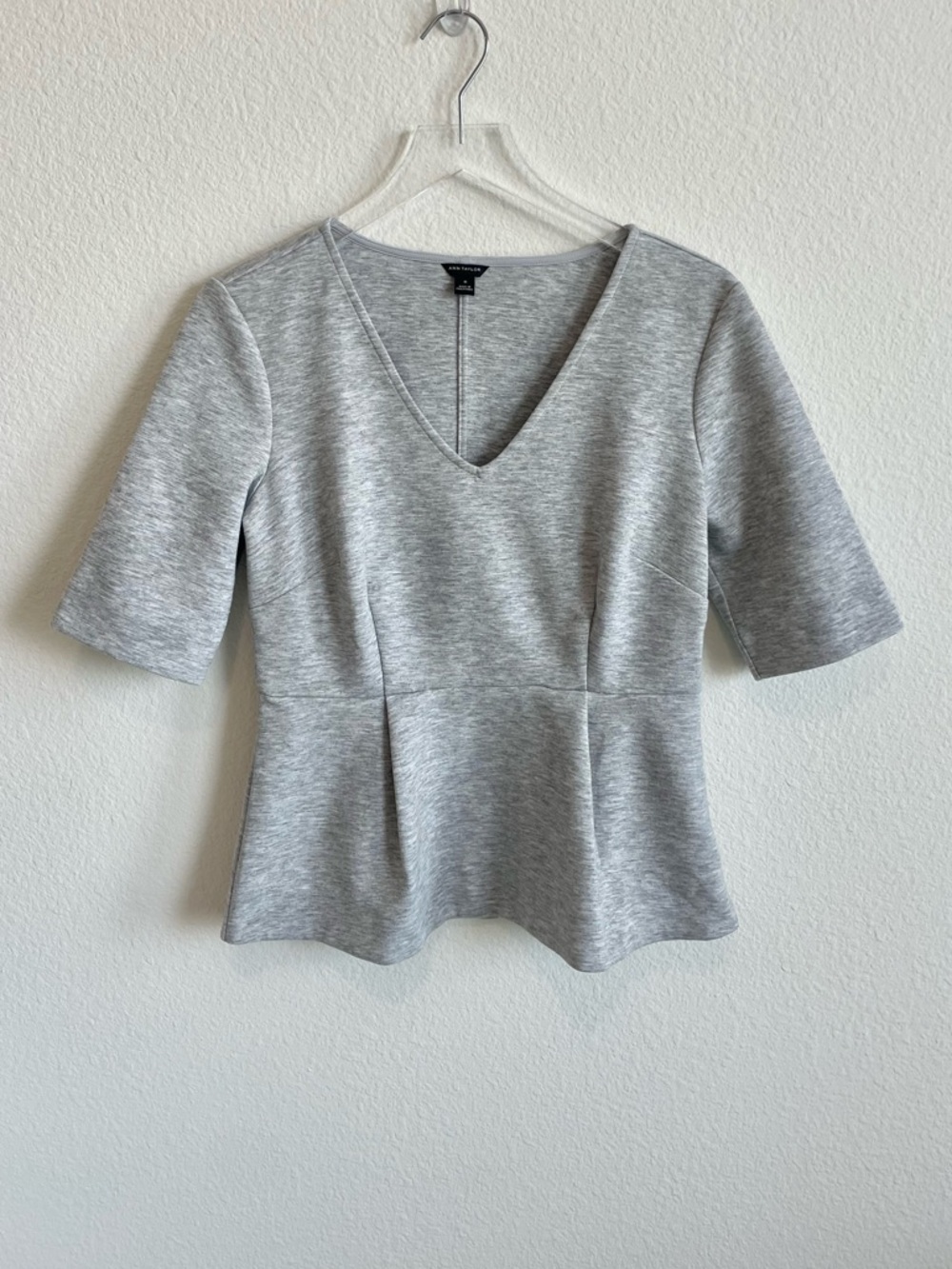 Ann Taylor Gray V-Neck Peplum Top